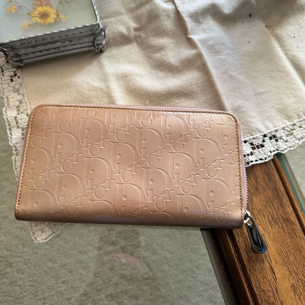 AUTHENTIC VINTAGE  DIOR ZIPPY WALLET